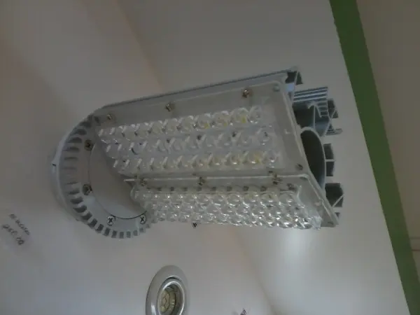 [EG-VLEXT105] FOCO PARA EXTERIOR  DE 36W E40